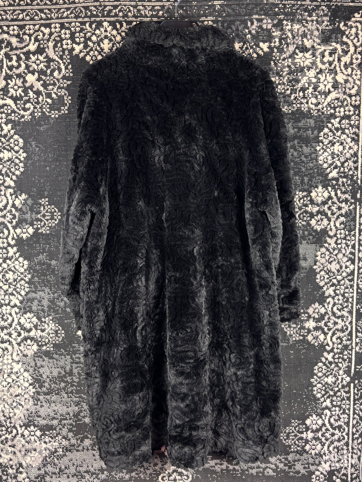 Women's Vintage Black Swirl Patterned Faux Fur Coat