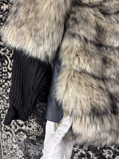 Women's Y2K Light Brown Faux Fur Zip Jacket