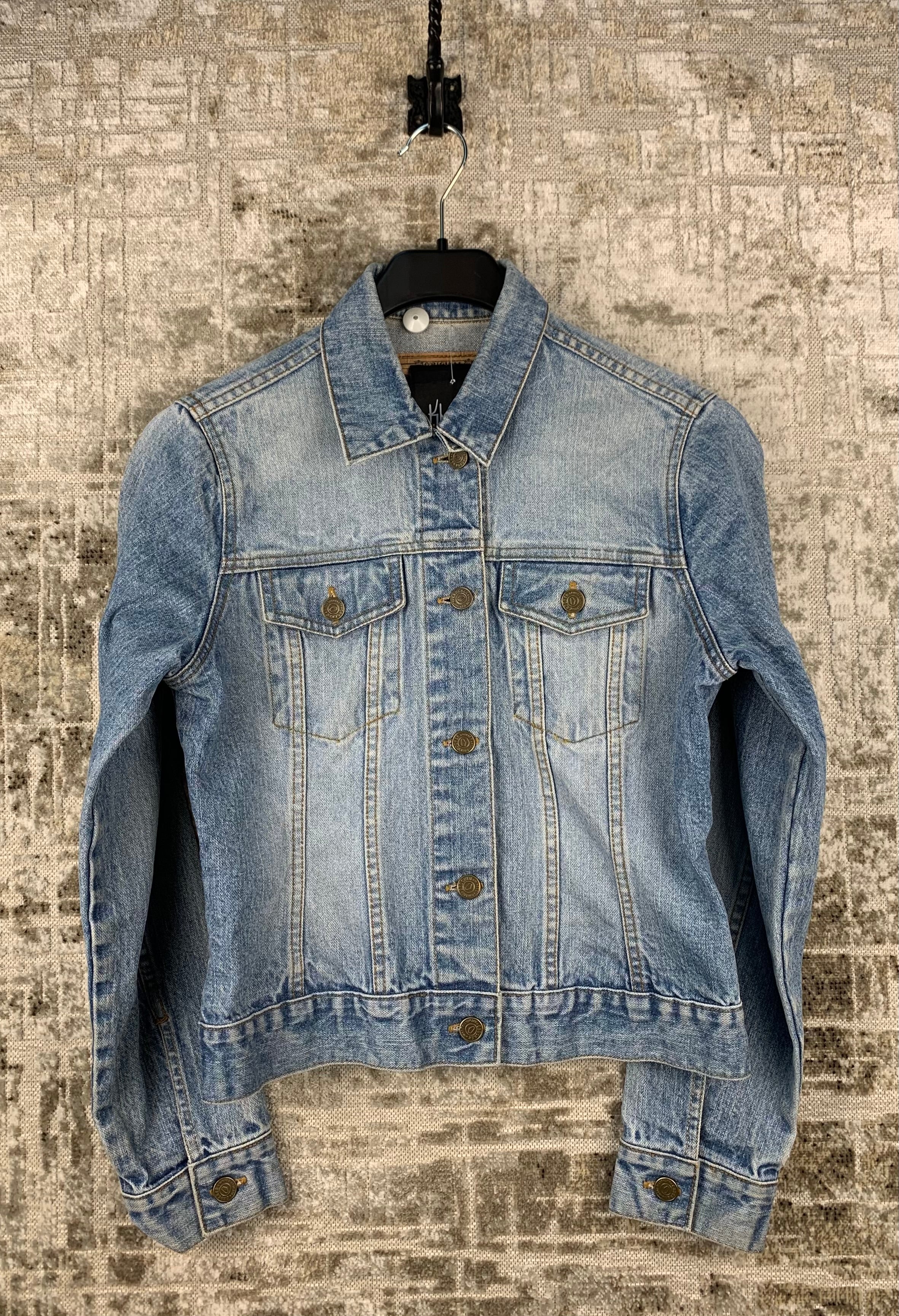 CROCKER Womens Light Washed Jean Jacket