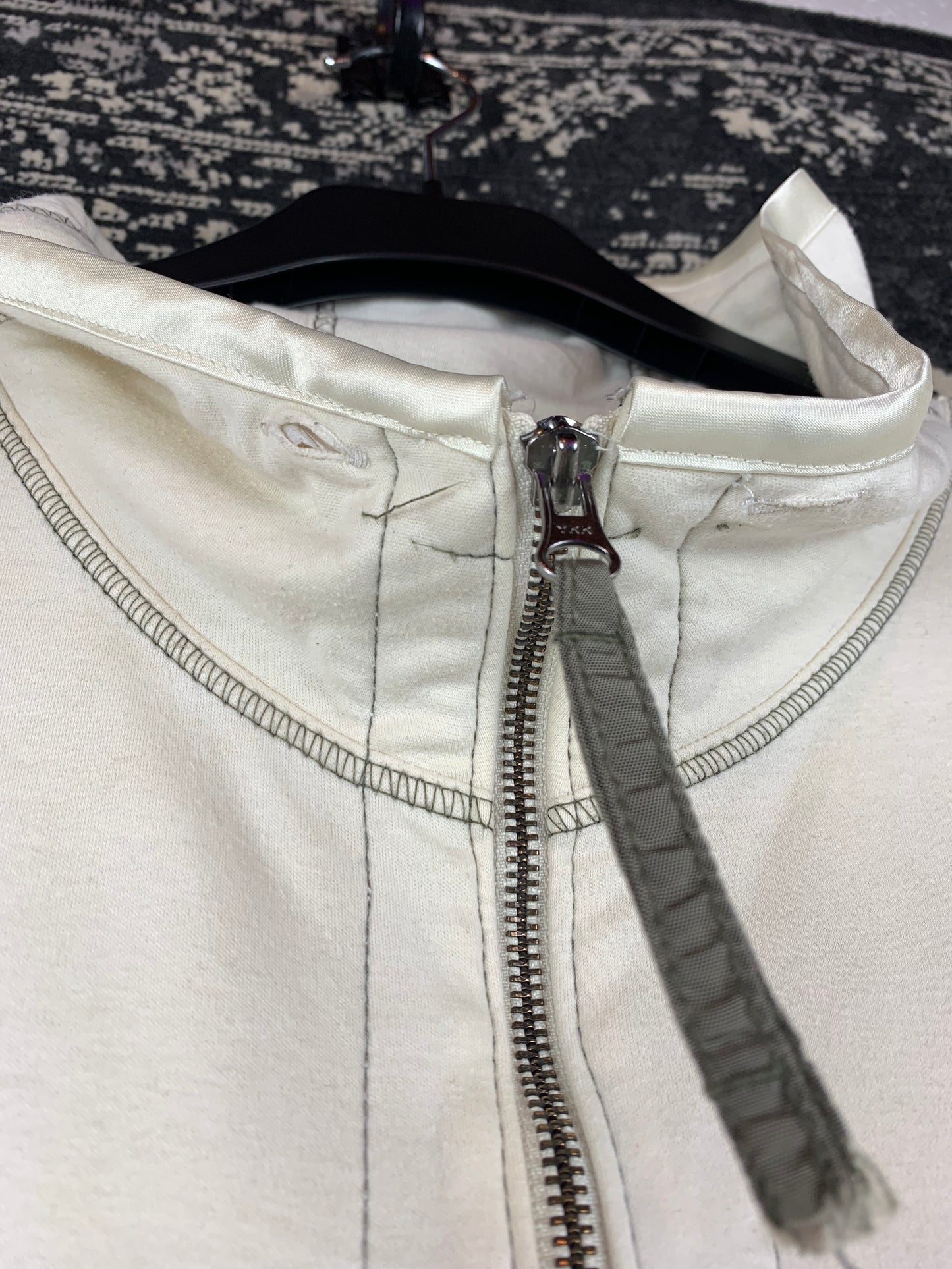 Men's Y2K Style Creamy White Zip-up Hoodie