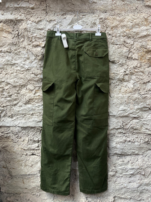 Cargo pants green