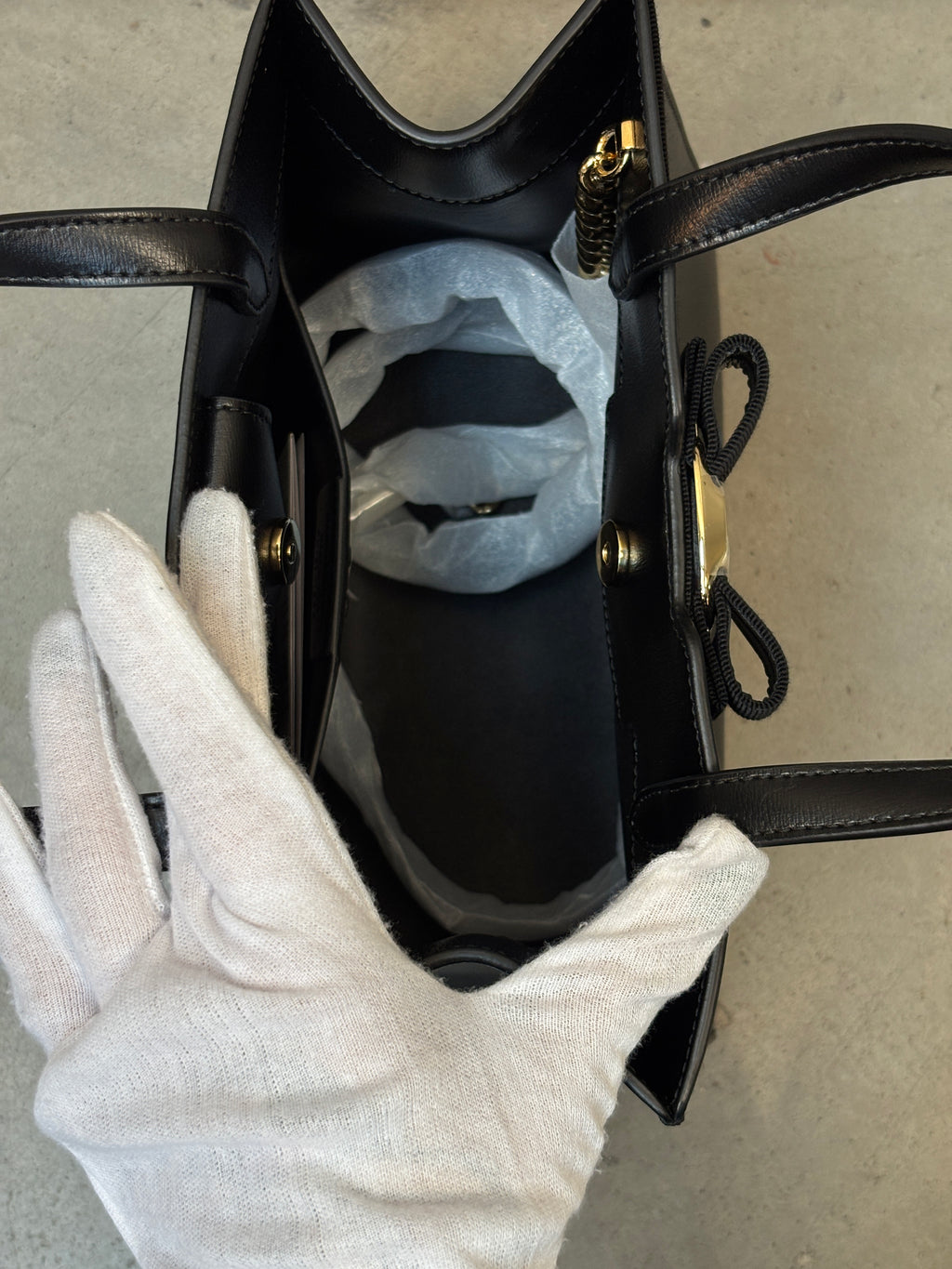 Salvatore Ferragamo Vara Bow Tote Bag