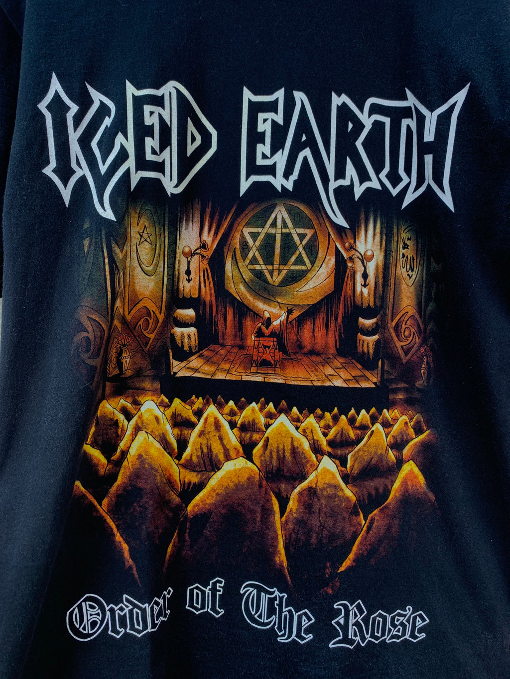 Men's Vintage Iced Earth Graphic T-shirt