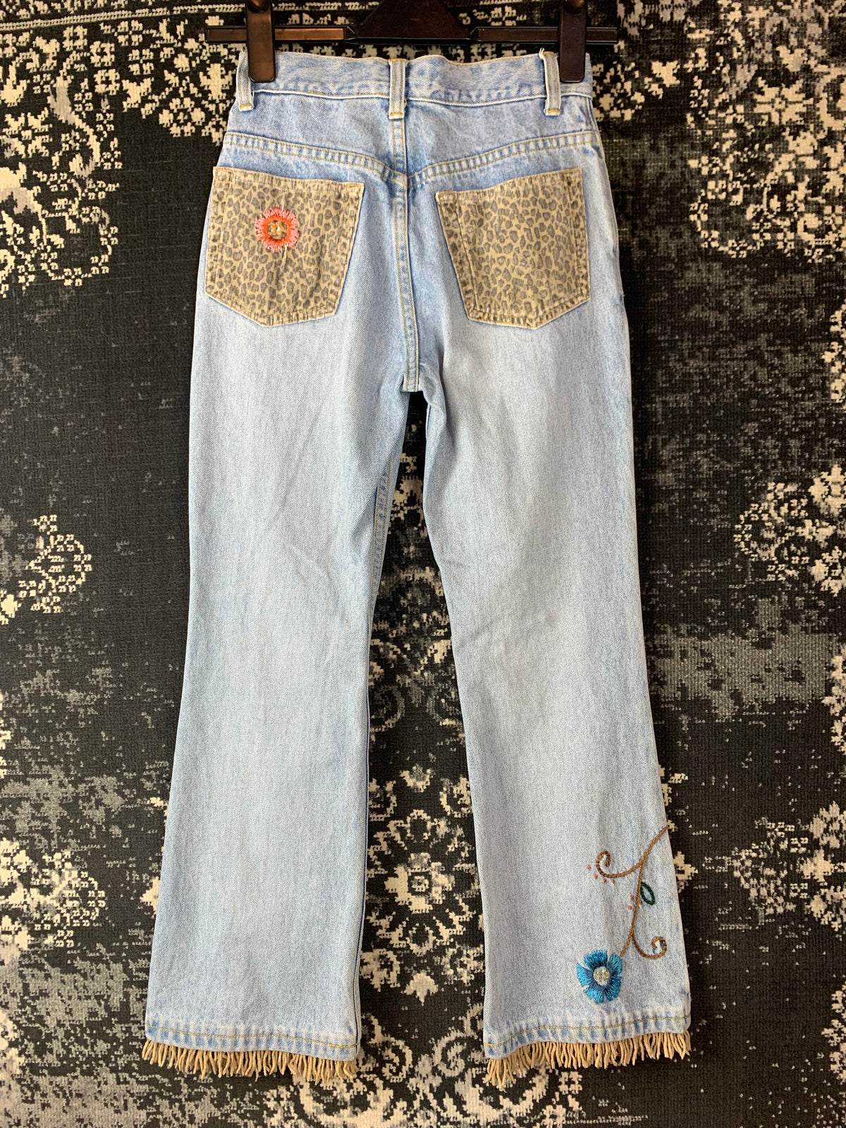 Women’s Vintage Light Blue Embroidered Jeans