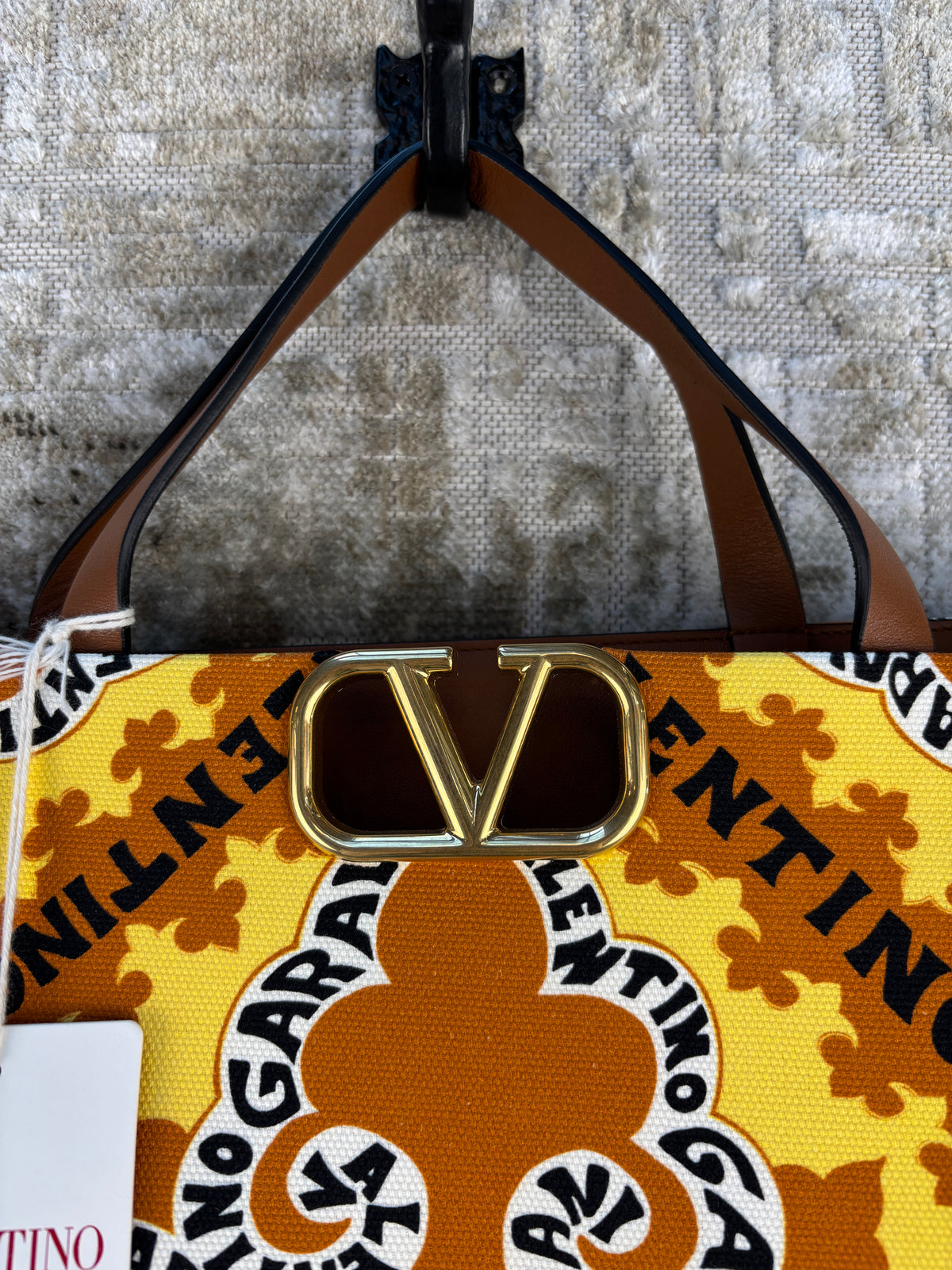 Valentino Garavani Vlogo Bandana-Print Tote Bag
