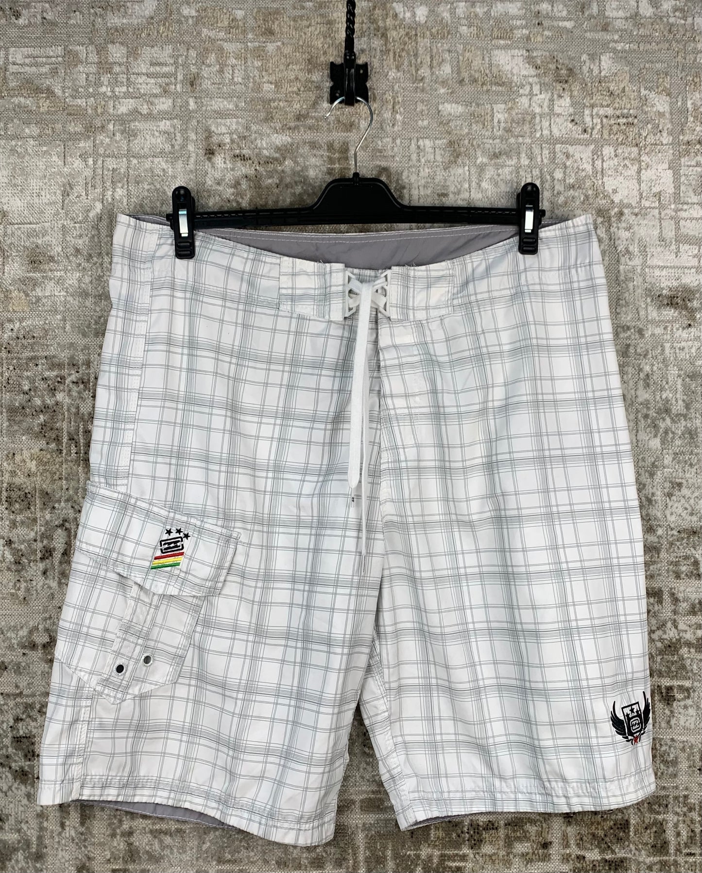 BillaBong White Gray Plaid Print Shorts