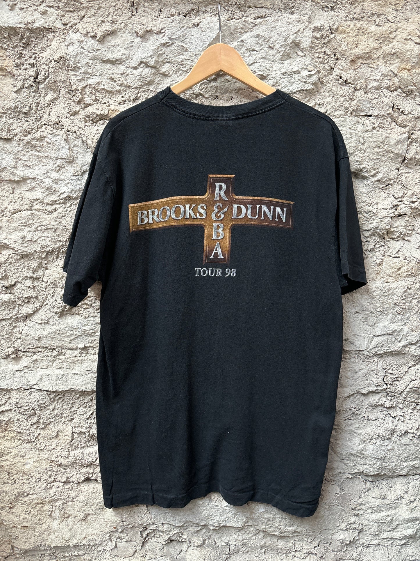 Brooks & DNN Vintage T-Shirt