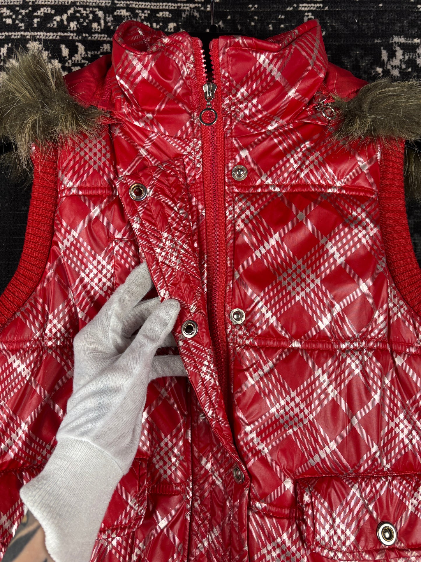 Women's Y2K Delir Red Plaid Puffer Vest