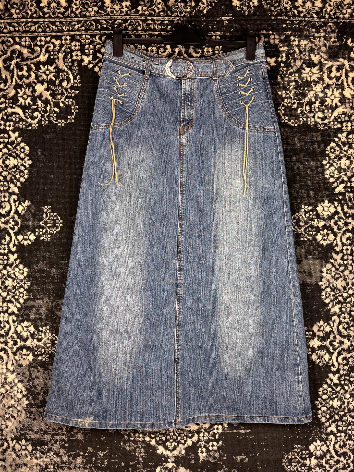 Women's Y2K Style Long Denim Skirt with Back Pockets