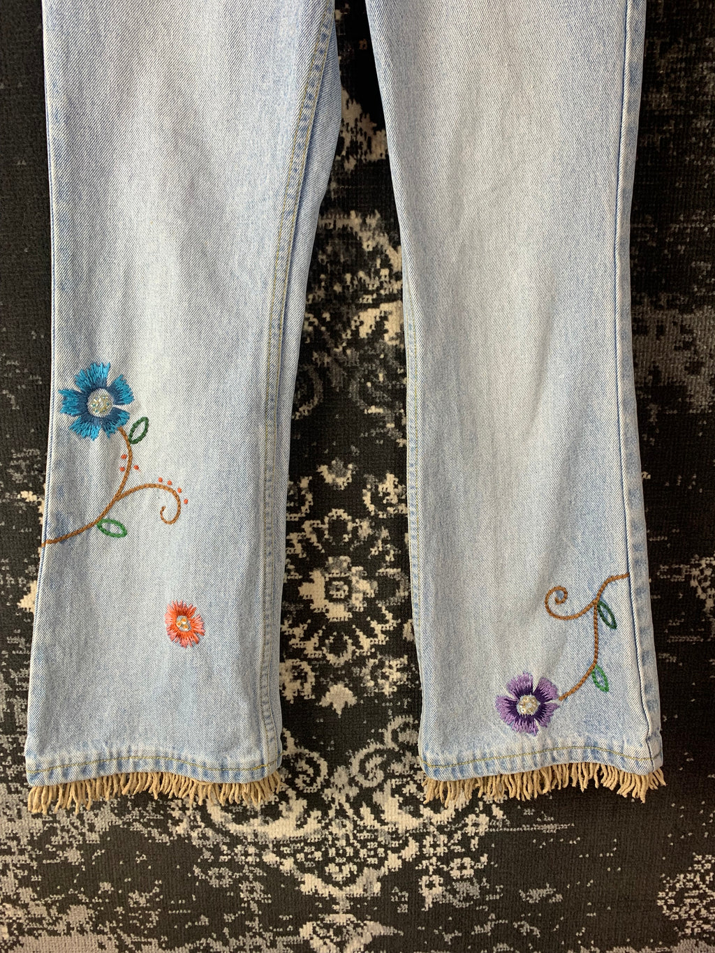 Women’s Vintage Light Blue Embroidered Jeans