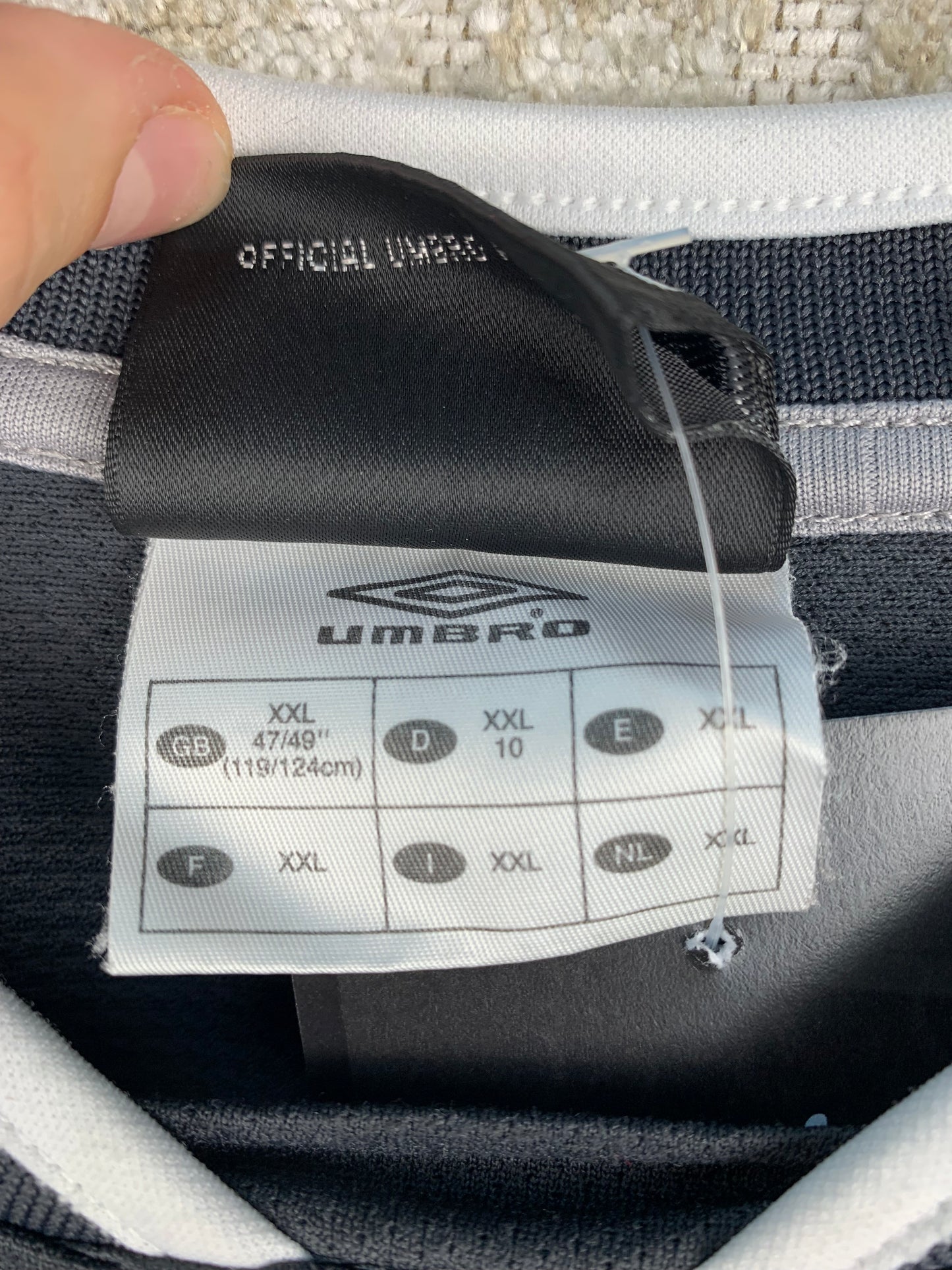 UMBRO Mens Grey and Black Sports Jersey