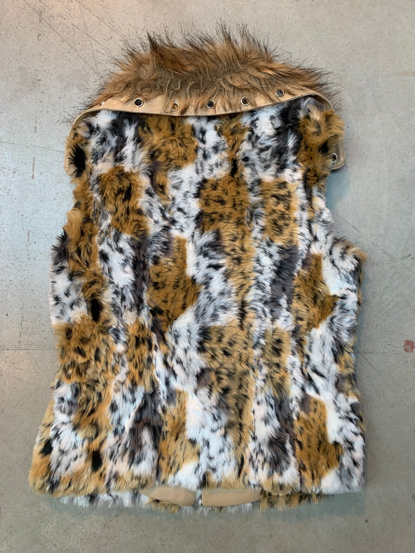 Y2K Women's Cheetah Print Fur Vest