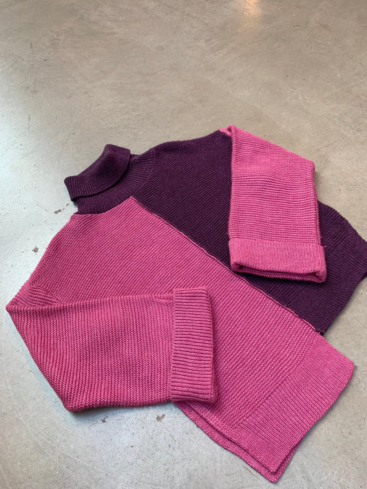 Colorblock Turtleneck Sweater Women’s M