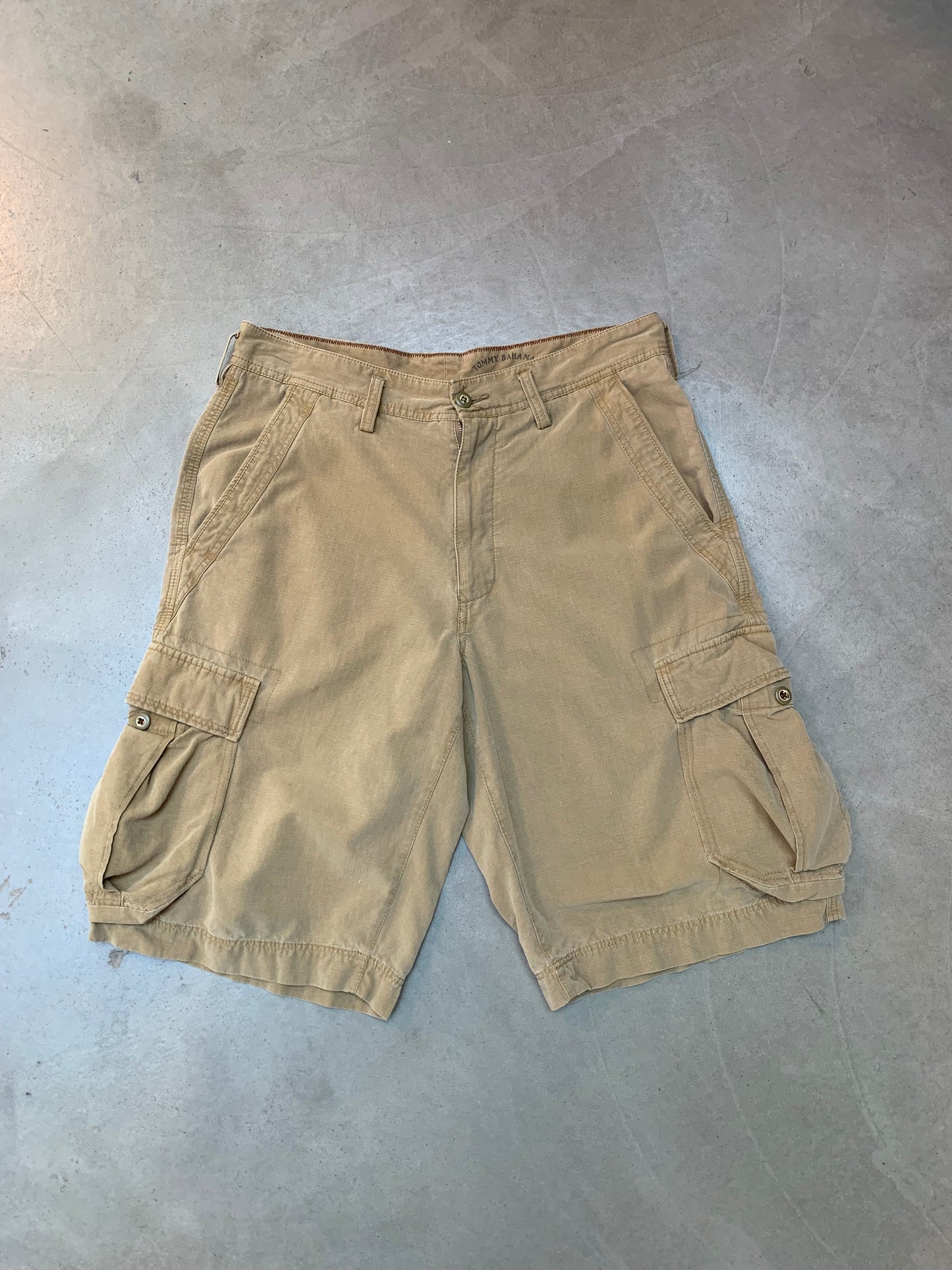 Tommy Bahama Relax Cargo Shorts Men L