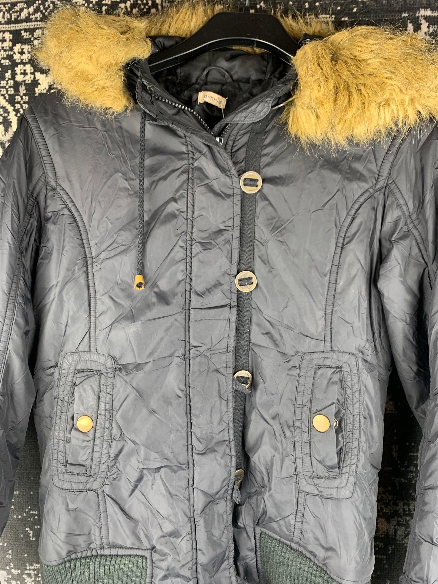 Women's Y2K Style Black Puffer Jacket with Faux Fur Trim