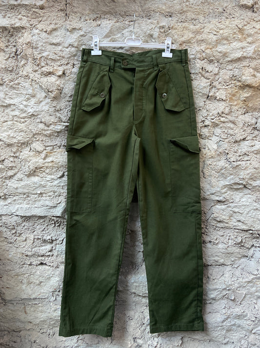 Cargo pants green