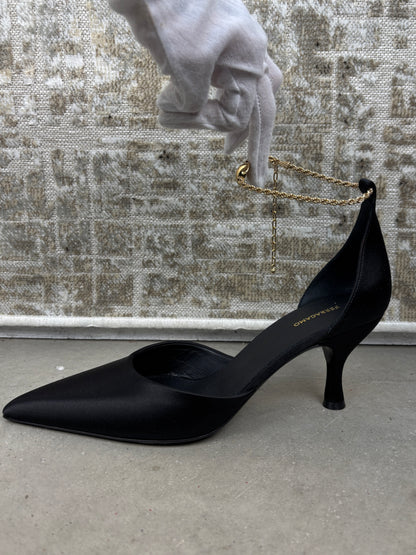 Ferragamo Dana Black Satin Pumps