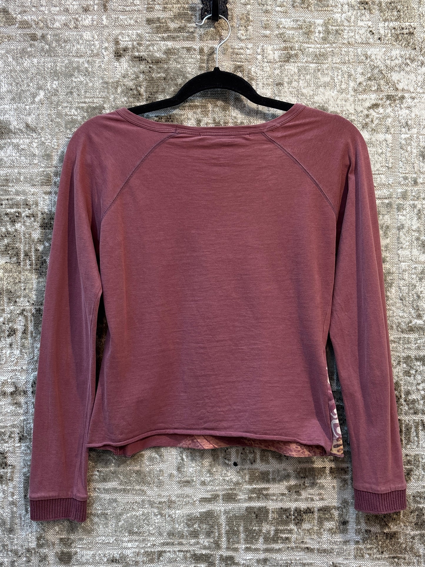 Womens Y2K Vintage Mauve Graphic 2000s Longsleeve Top