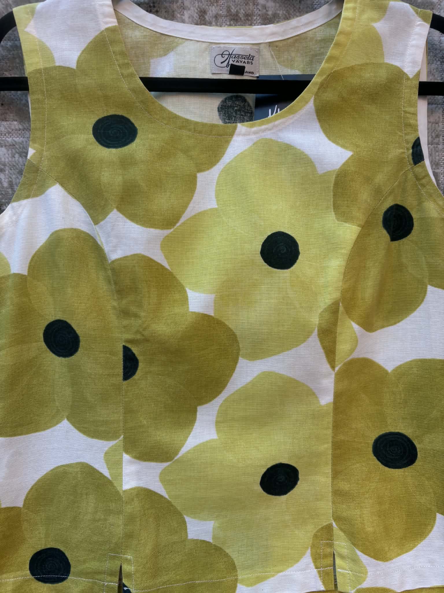Hassela Vävars Floral Sleeveless Top