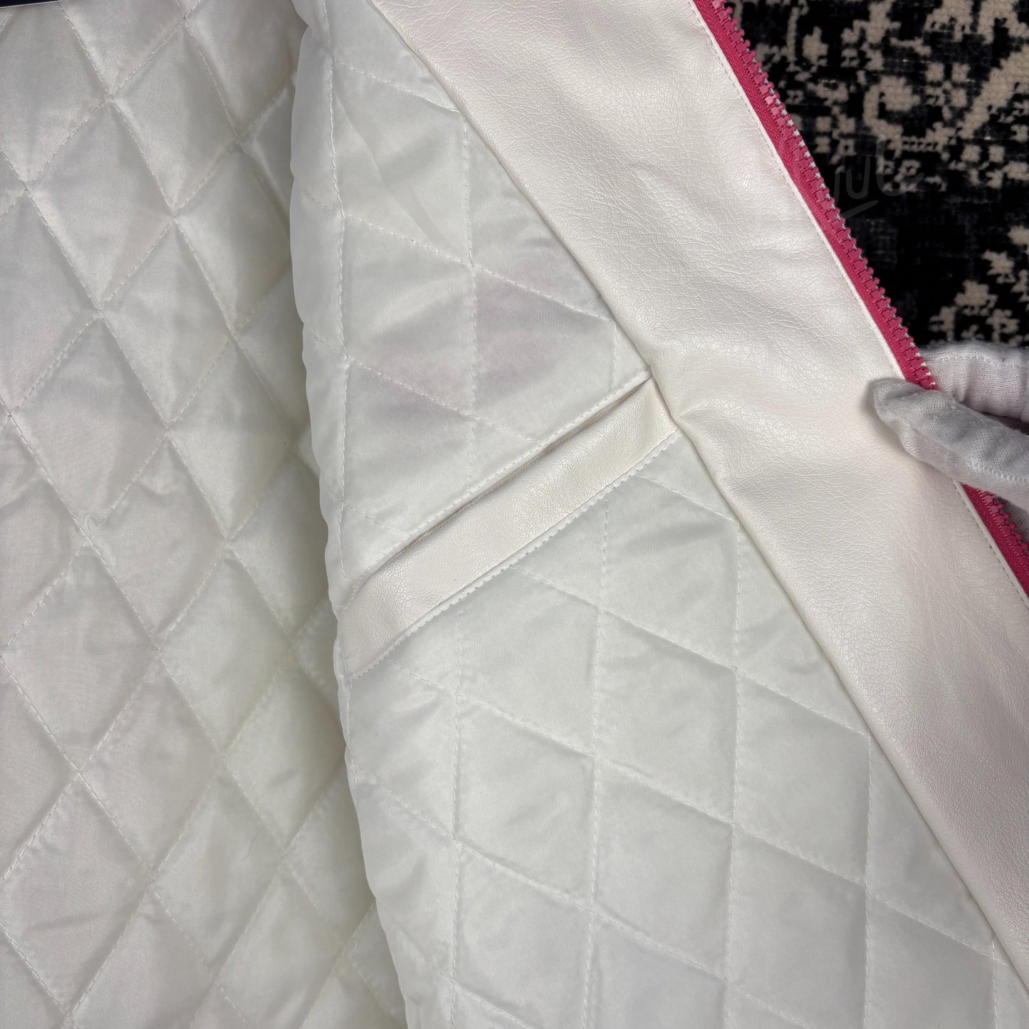 73a38dc1429b947fb126bfa7e51a3df5