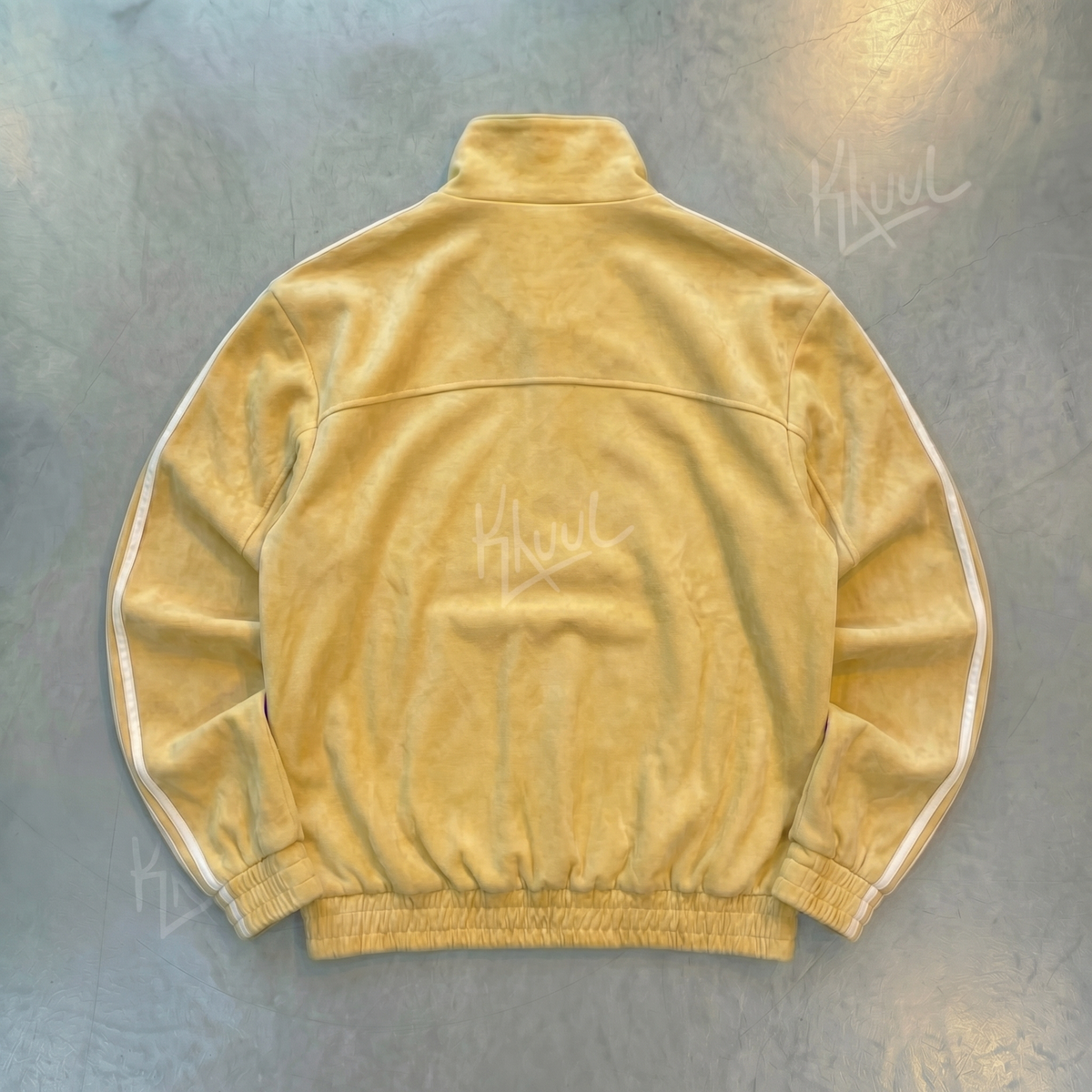 Light Yellow