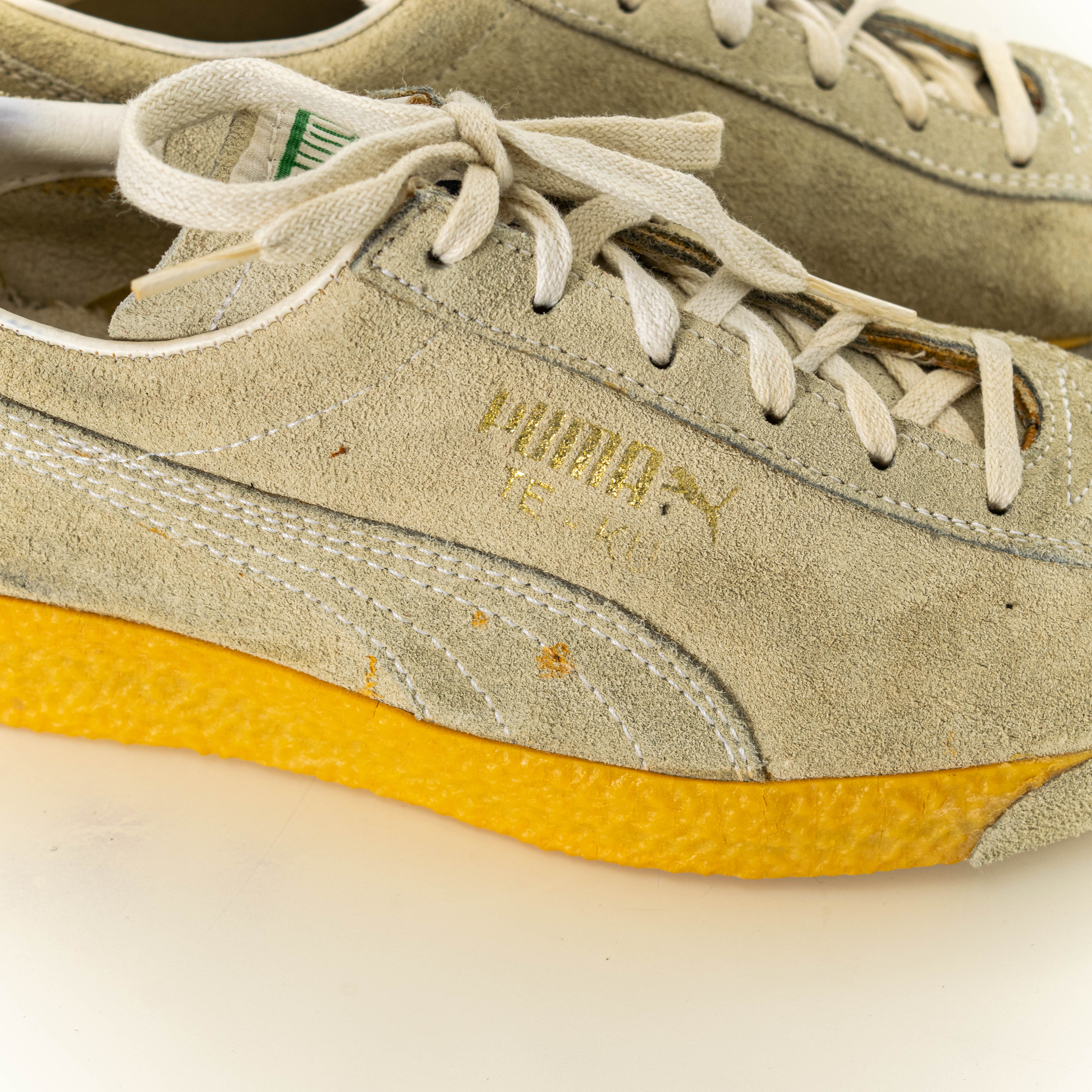 Puma Vintage Te Ku 70s Beige Suede Low Top Sneakers Womens EU35