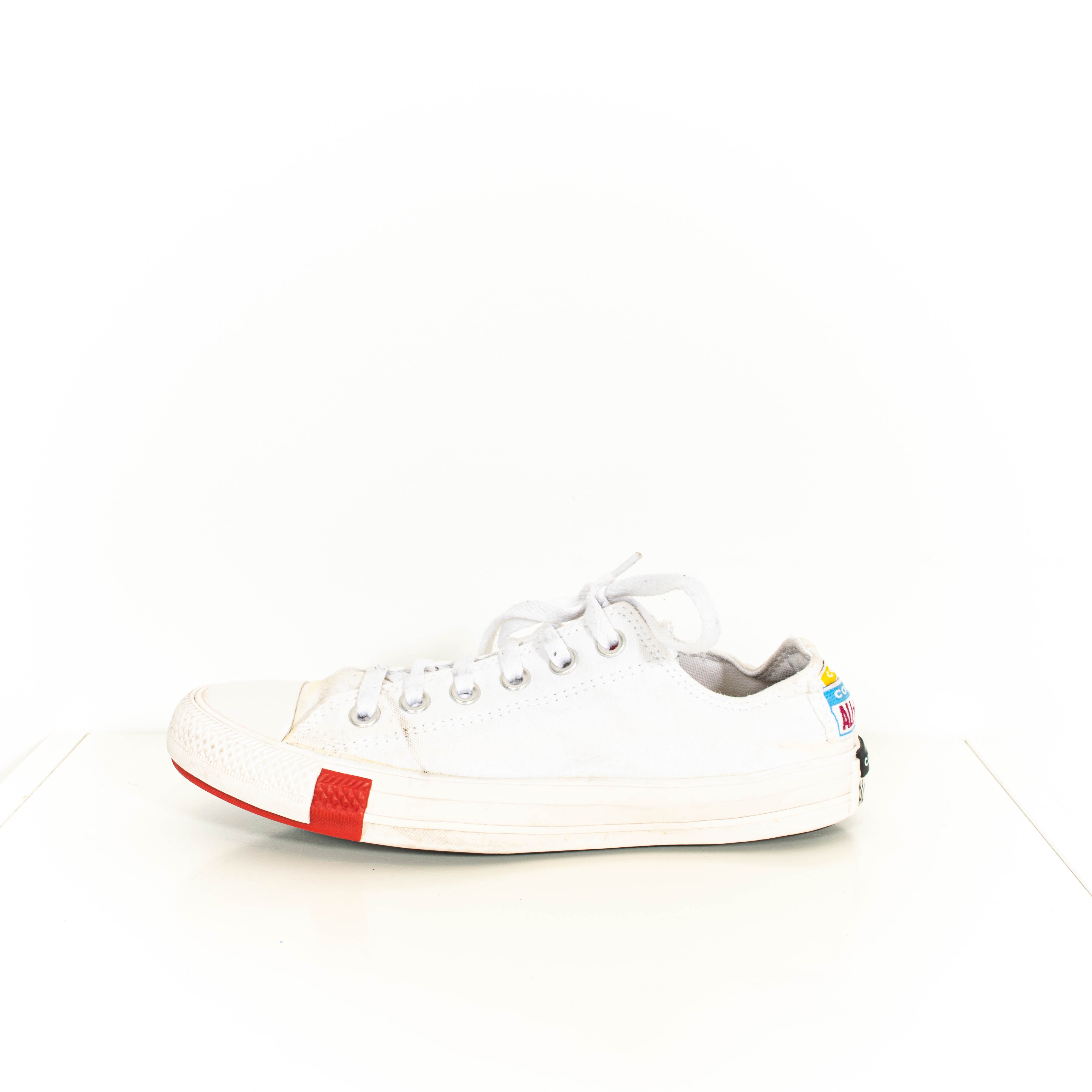 Converse Chuck Taylor All Star White OX Logo Stacked Multicolor Patches Low Top Sneakers Womens EU39