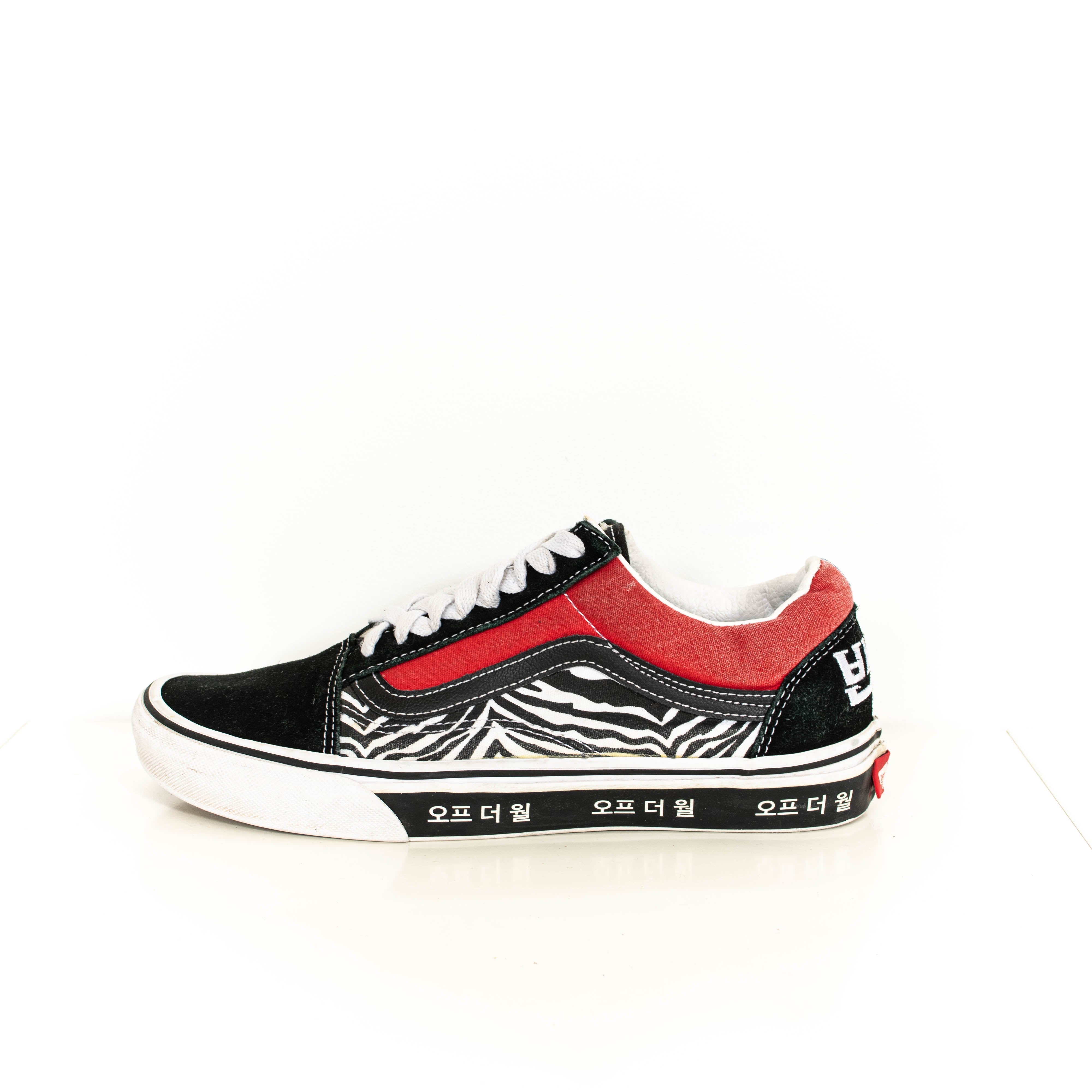Aggregate more than 229 red vans sneakers womens super hot