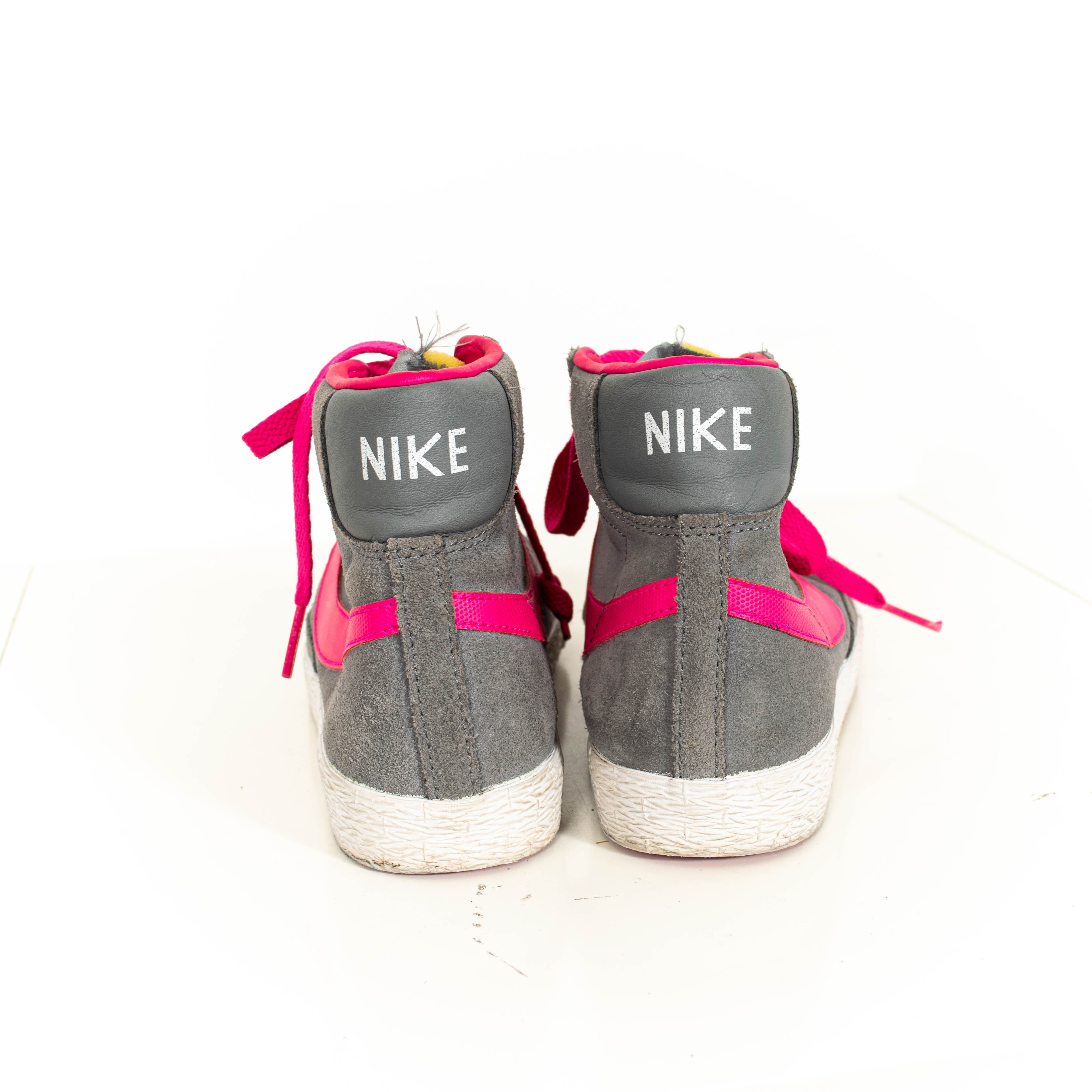 Nike Blazer Mid Suede Grey Hot Pink High Top Sneakers Womens EU37.5