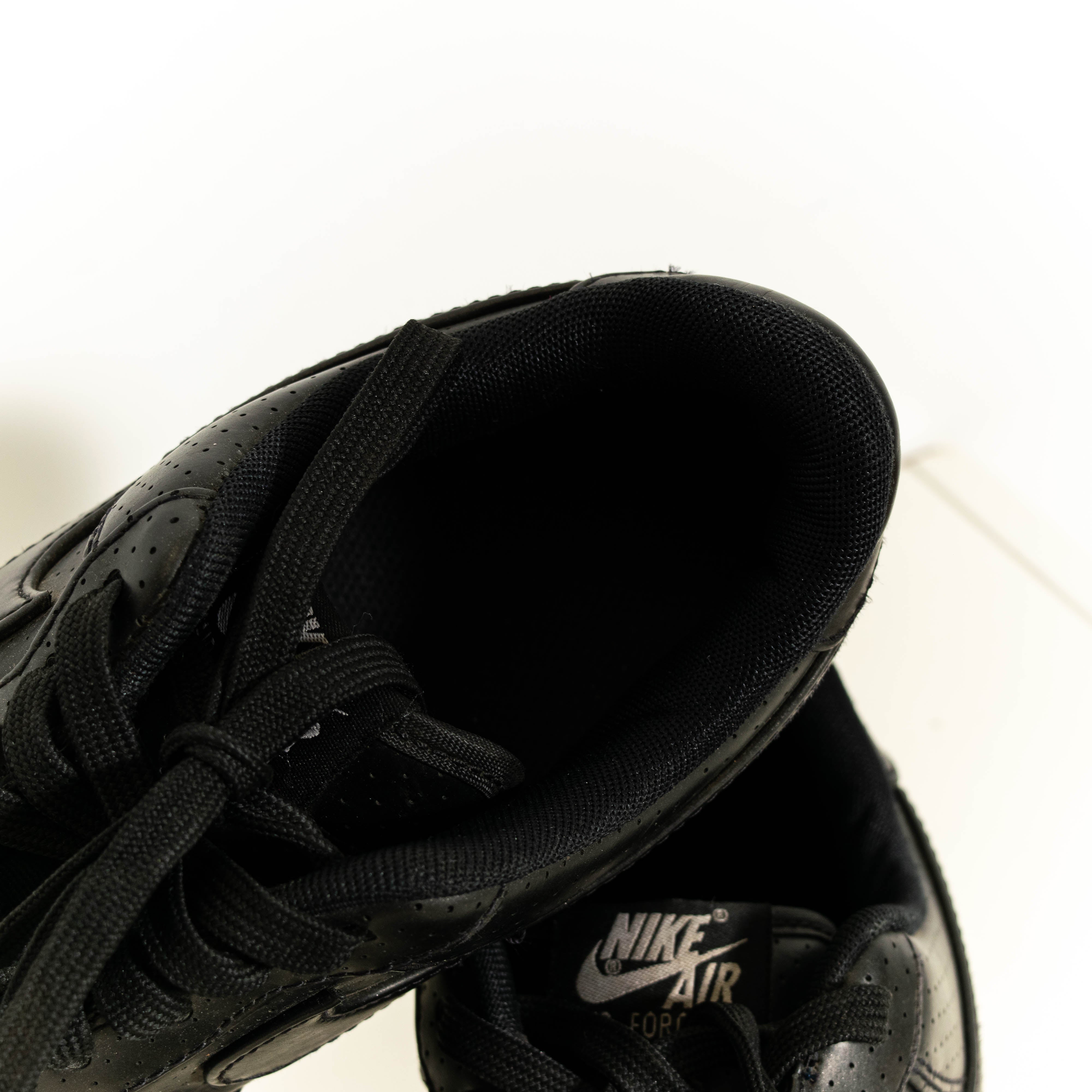 Nike Air Force 1 LV8 Black Low Top Sneakers Womens EU40