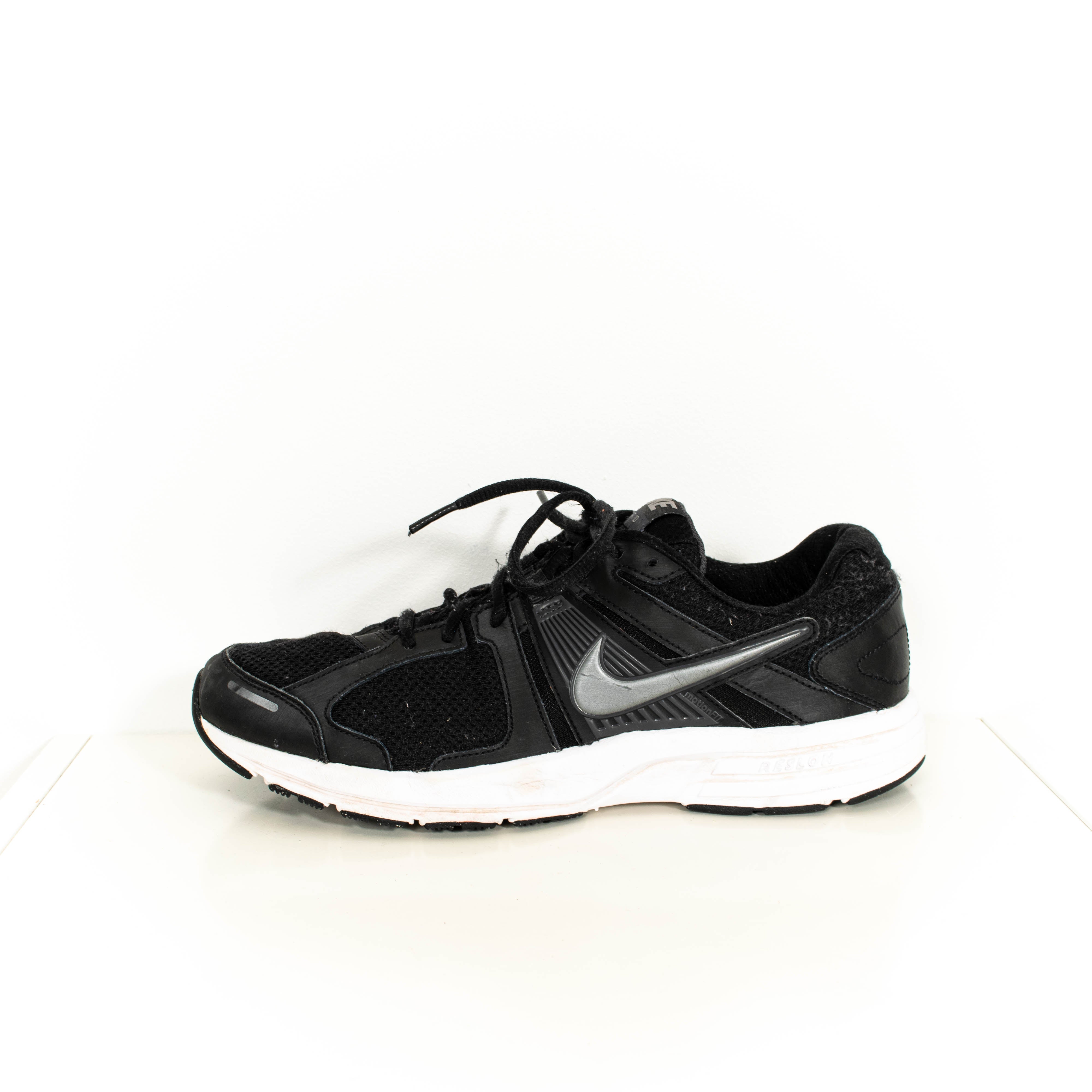 Nike Black Dart 10 Lace Up Low Top Running Sneakers Mens EU43