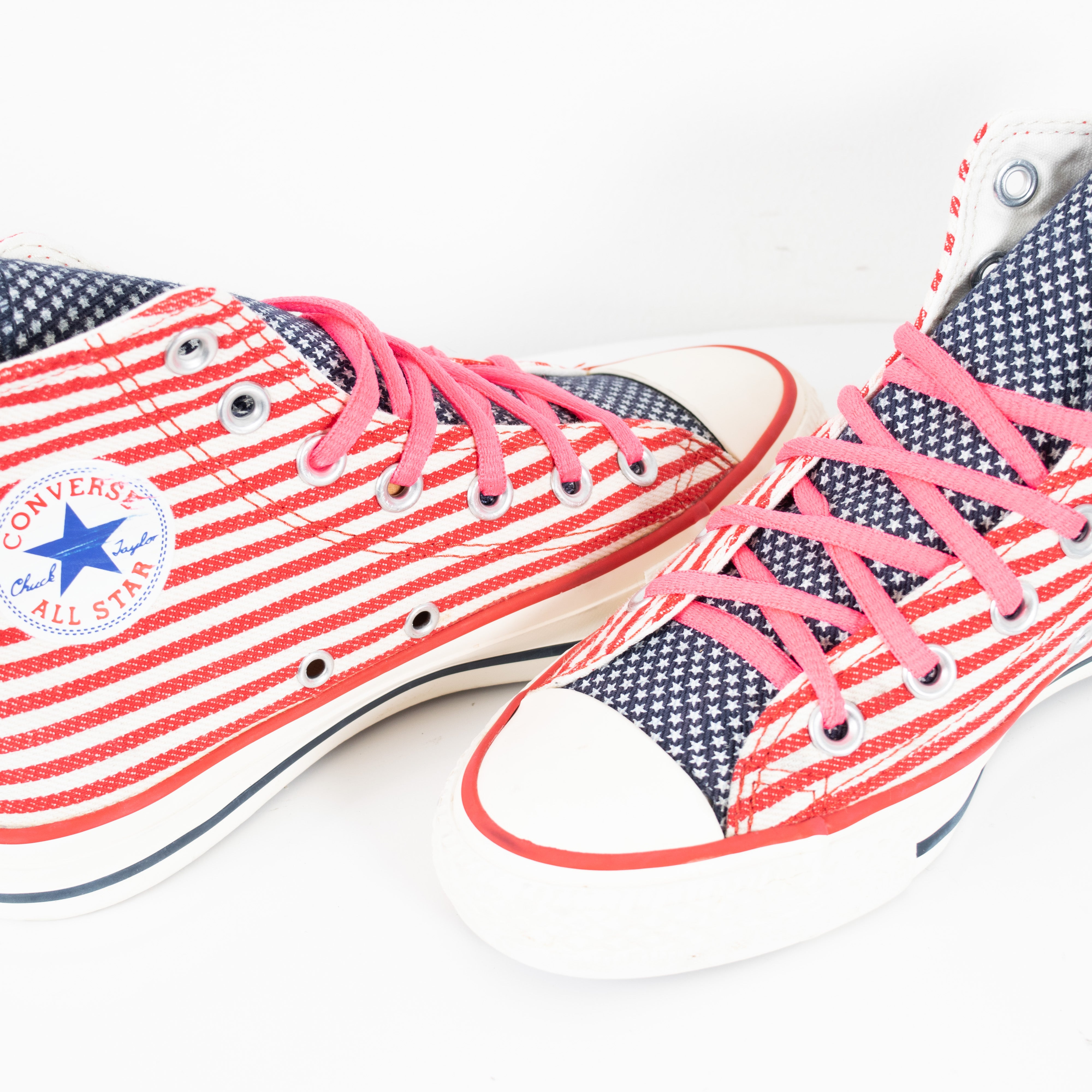 Converse Chuck Taylor All Star Ameerika lipuga naiste triibulised tossud EU36
