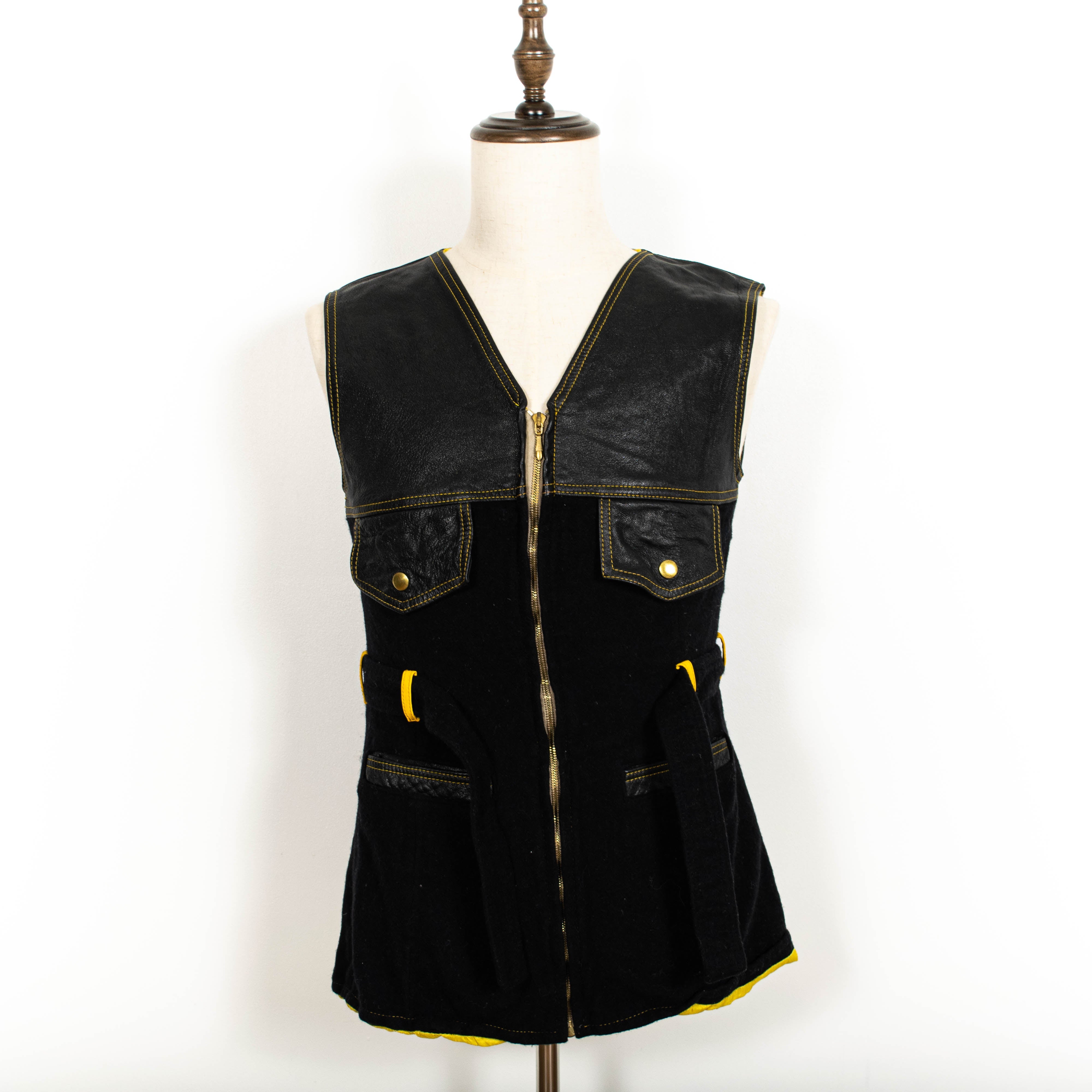 Vintage Black Leather Sleeveless Zip Up Belted Blazer Vest Womens XS